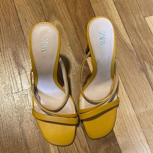 Zara | Mustard Strappy Cylinder Heeled Sandal